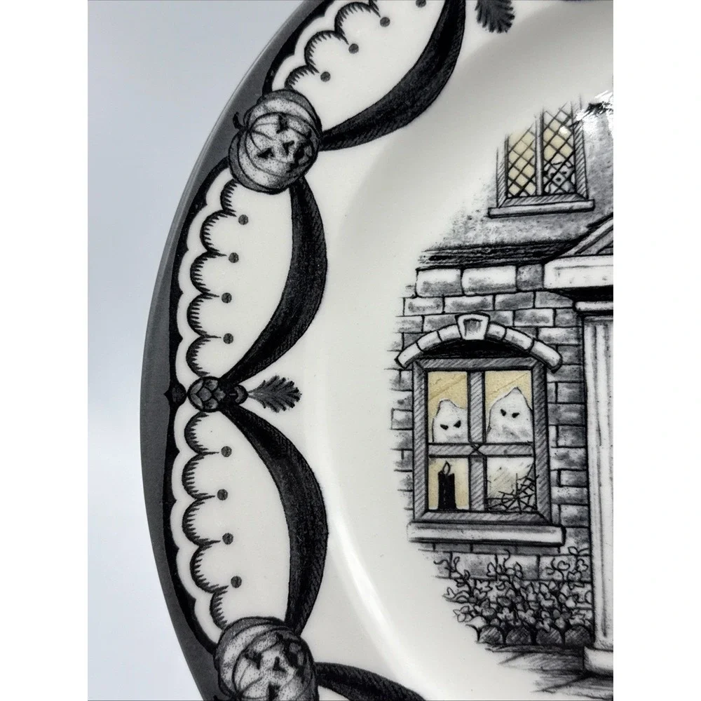 Royal Stafford England Halloween Haunted Home Jack O'Lantern Dinner Plates 4‎